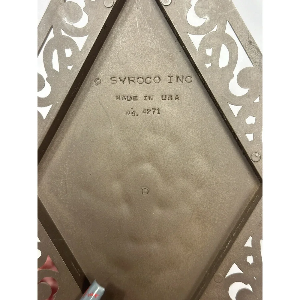 syroco wall plaques vintage plastic brown NO 4271 KEY HOLE‎